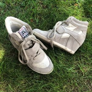 Authentic Ash Bowie Women’s Suede Wedge Sneaker